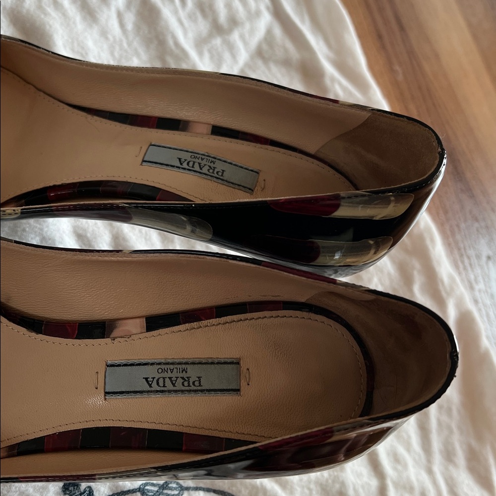 Prada Lipstick Patent Leather Heel Pumps RARE - Picture 8 of 10